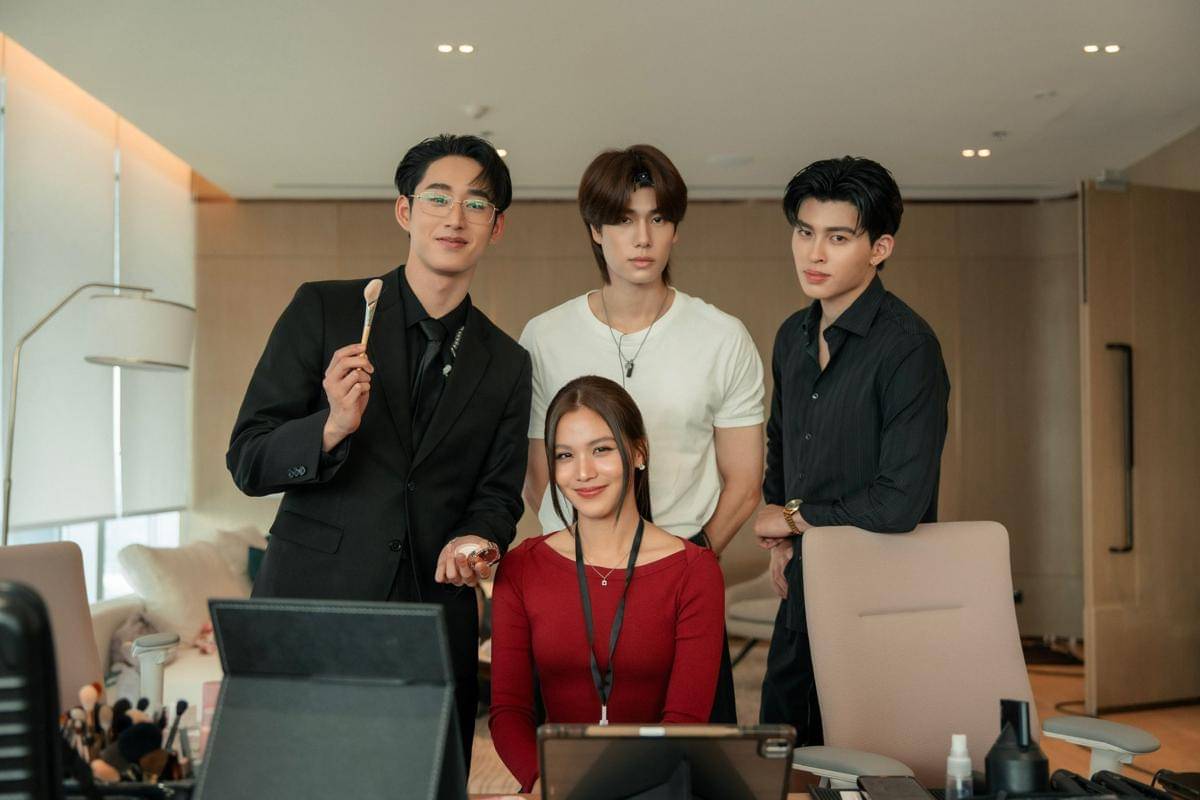 potret bersama pemain Me and Thee