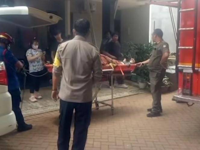 Petugas BPBD Kota Tangerang evakuasi pasien obesitas berbobot 170 kilogram