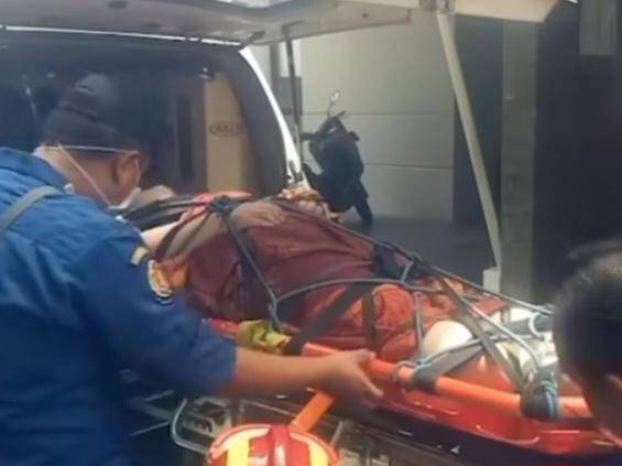 Petugas BPBD Kota Tangerang evakuasi pasien obesitas berbobot 170 kilogram