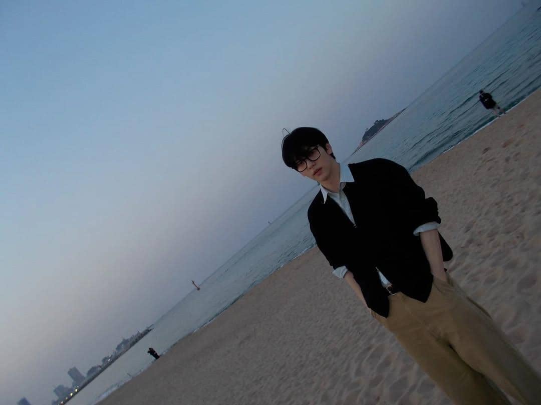 referensi outfit kasual remaja ala Soobin TXT