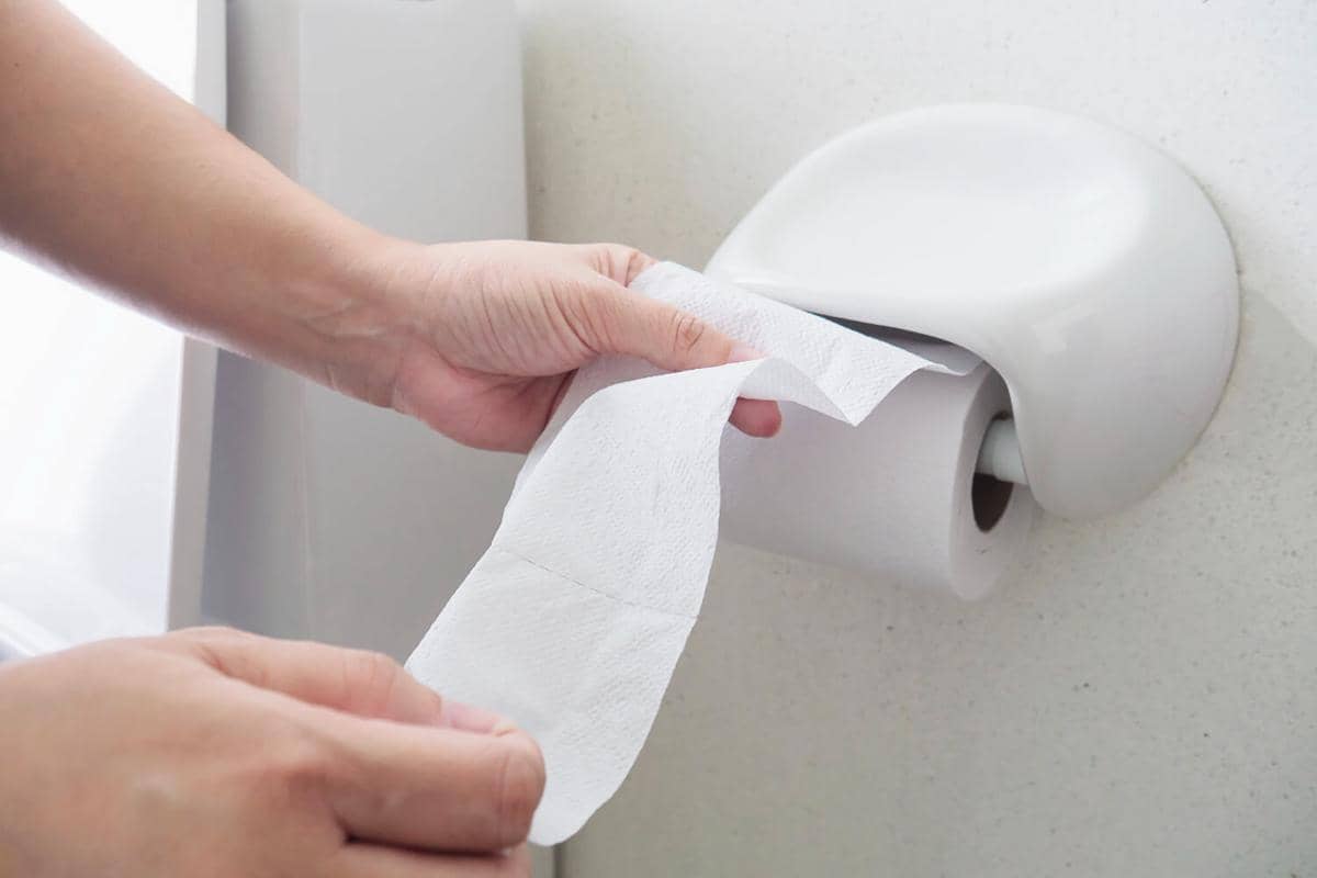 Ini 5 Alasan Jangan Pilih Tisu Toilet Jadi Tisu Makan