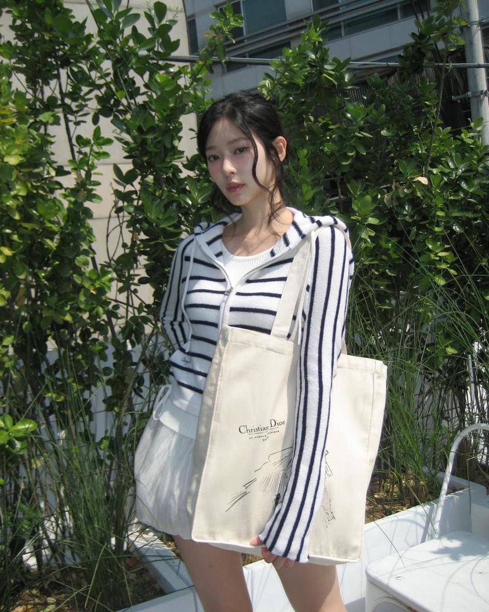 OOTD Kim Min Ju