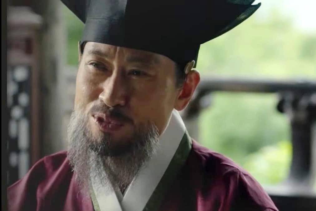 cuplikan drama The Red Sleeve