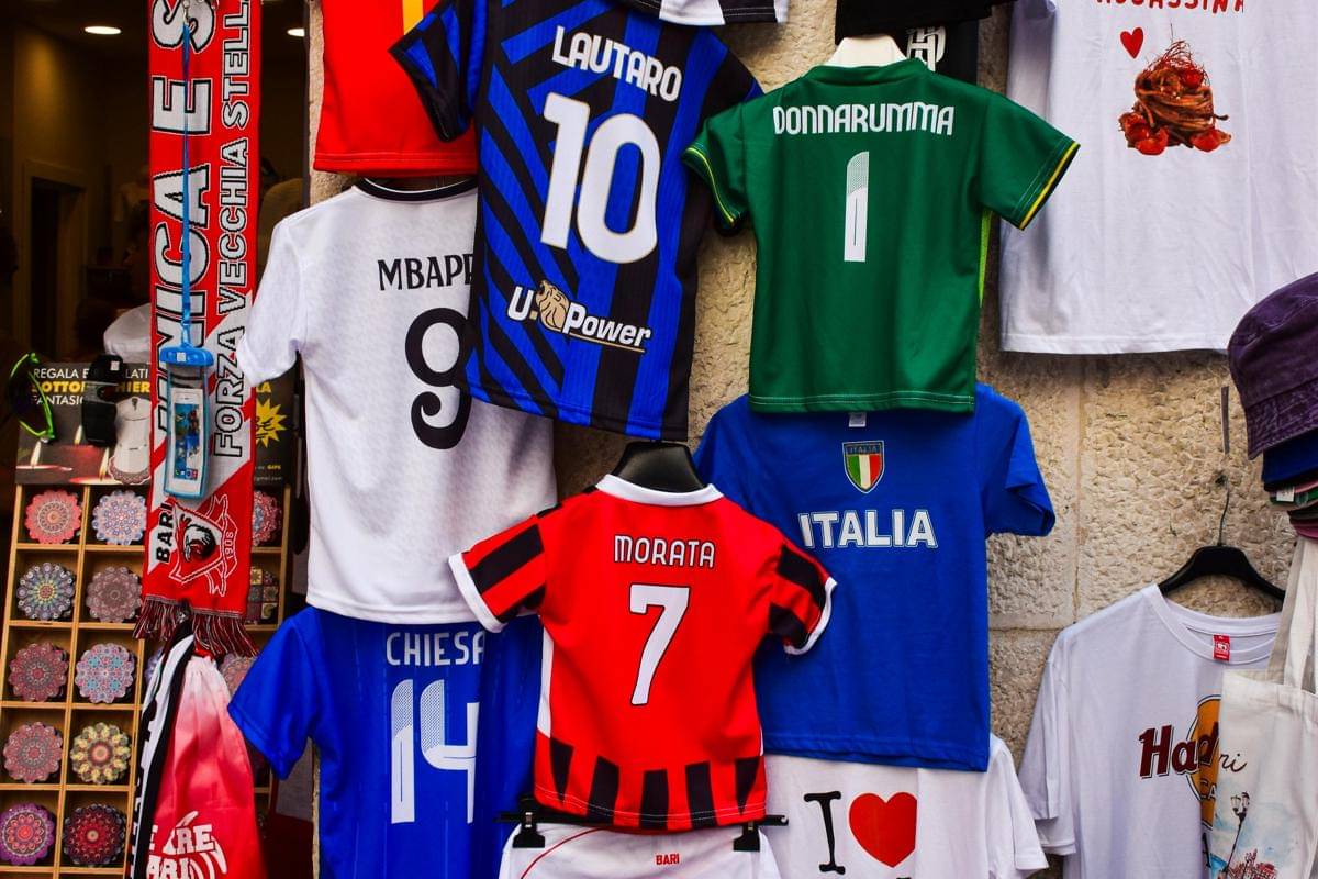 ilustrasi jersey sepak bola