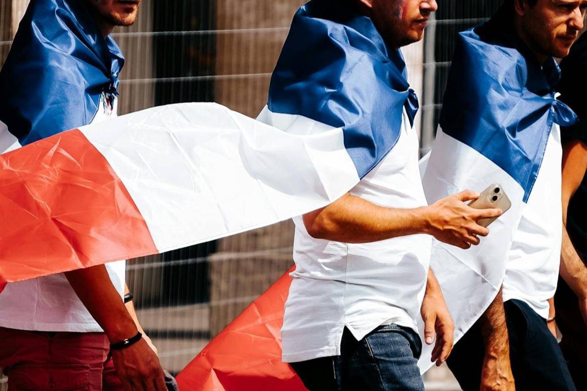 ilustrasi fans sepak bola Prancis