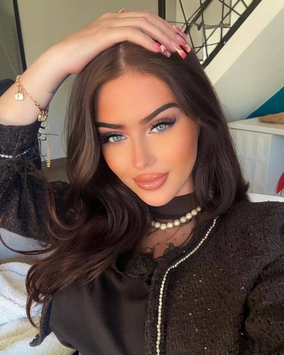 Potret Miss Charm Prancis 2025, Manuella Gritar