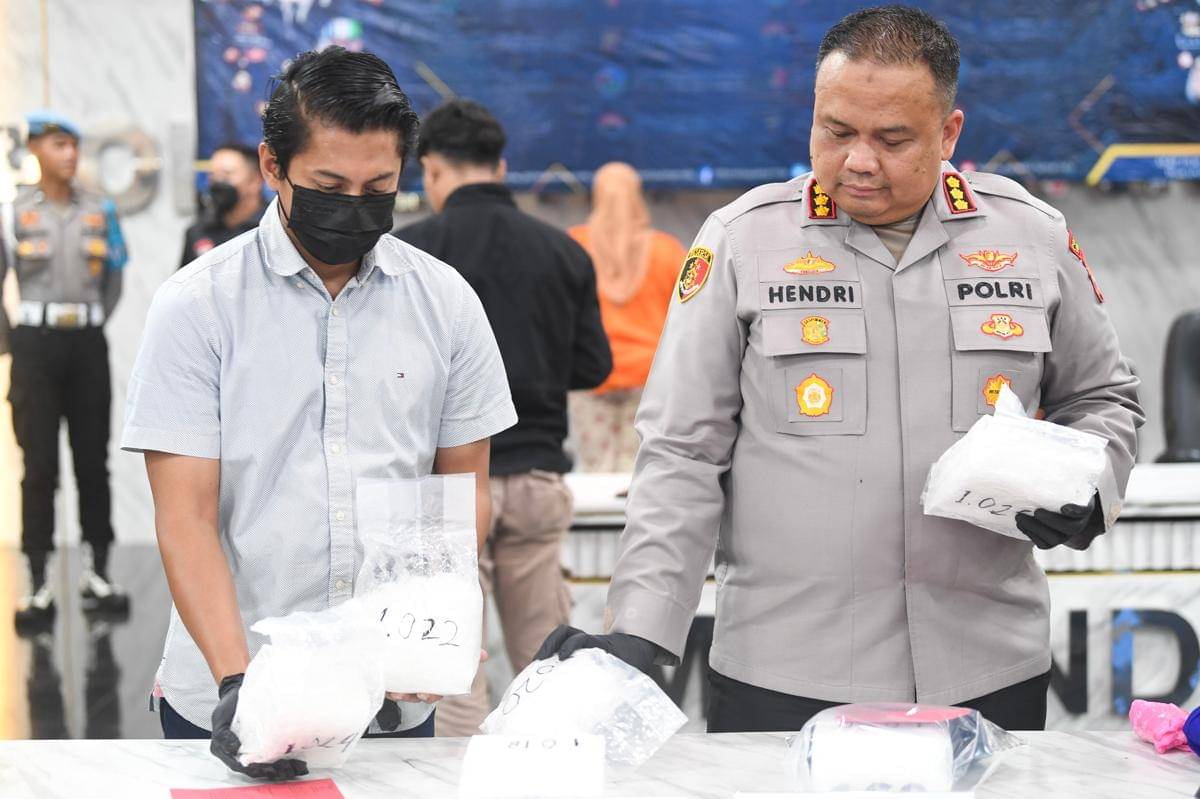antarafoto-pengungkapan-kasus-peredaran-narkotika-di-samarinda-1762909504.jpg