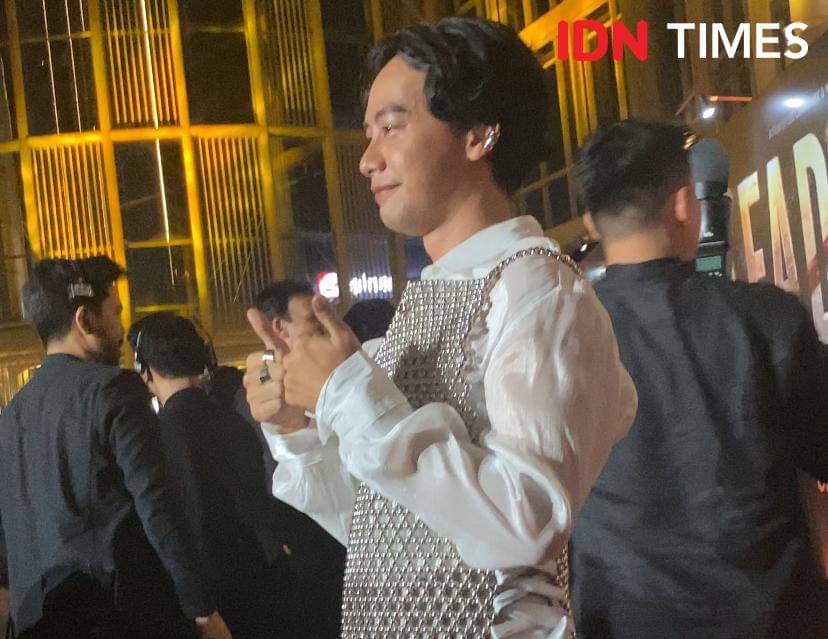 potret artis di red carpet film Keadilan (The Verdict)