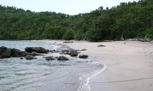 Pantai Ngampiran wisata di Trenggalek