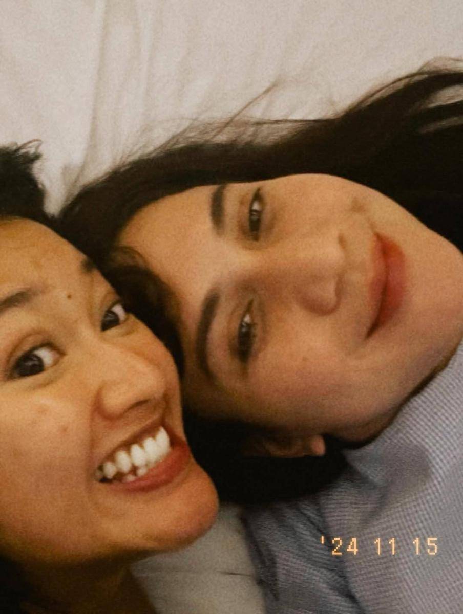 Potret Kompak Teman Sartika di Balik Layar Film Pangku