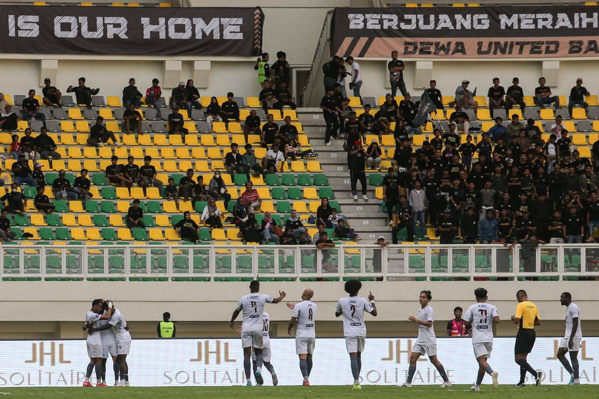 antarafoto-psm-makassar-kalahkan-dewa-united-1762929893 (1).jpg