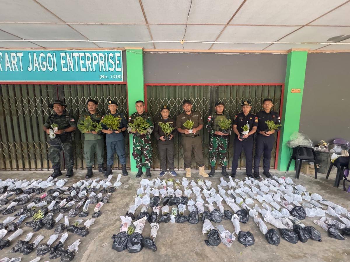 Tim gabungan lalukan razia di perbatasan Indonesia-Malaysia.