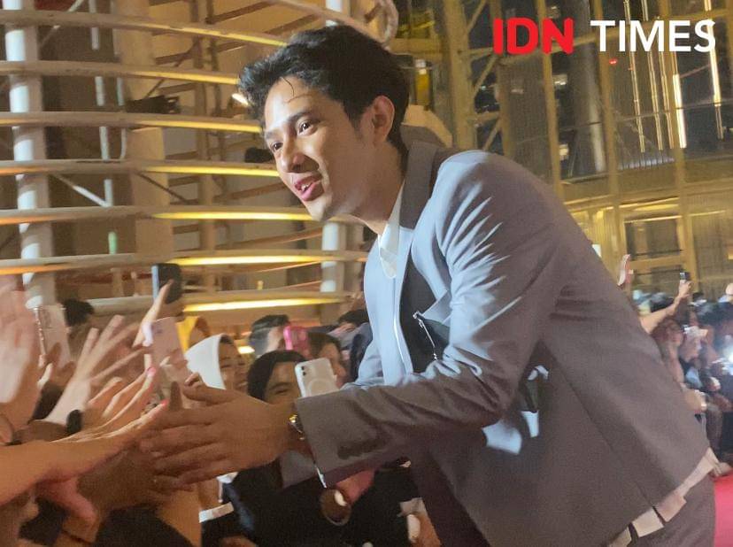 potret artis di red carpet film Keadilan (The Verdict)