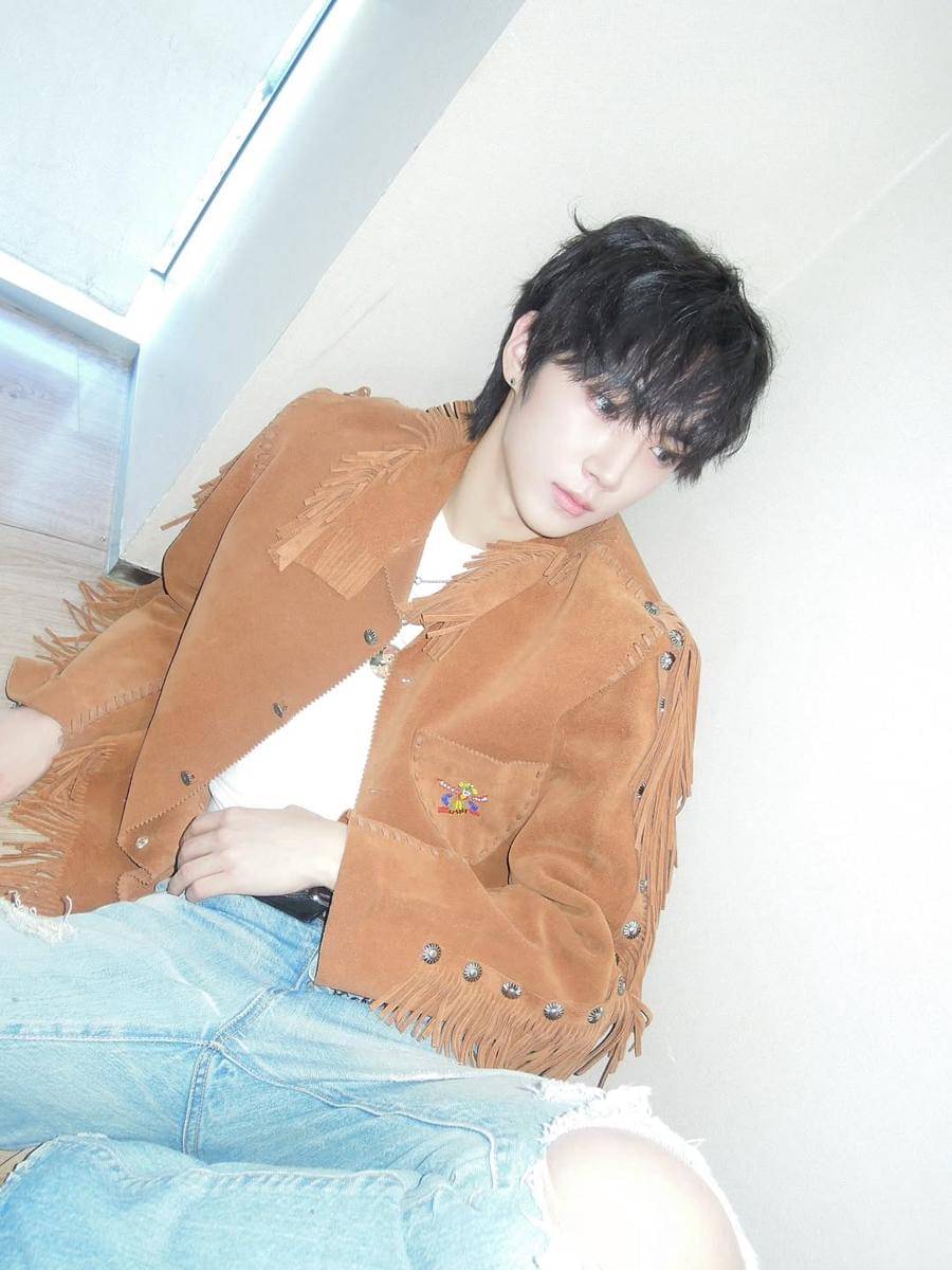 Outfit ala member AxMxP