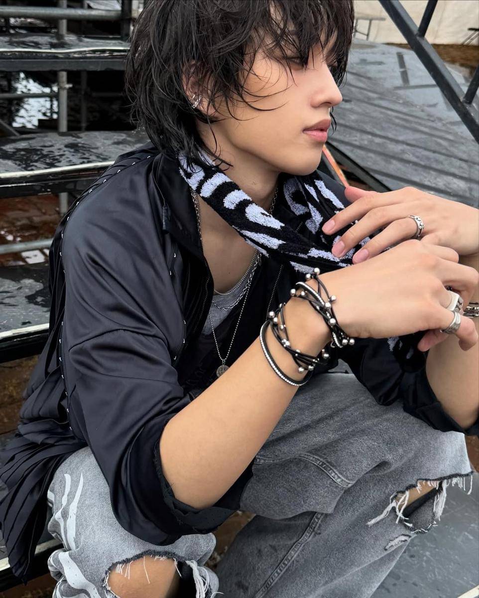 Outfit ala member AxMxP