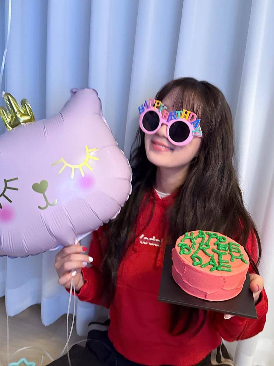 potret ulang tahun Kim Hye Yoon