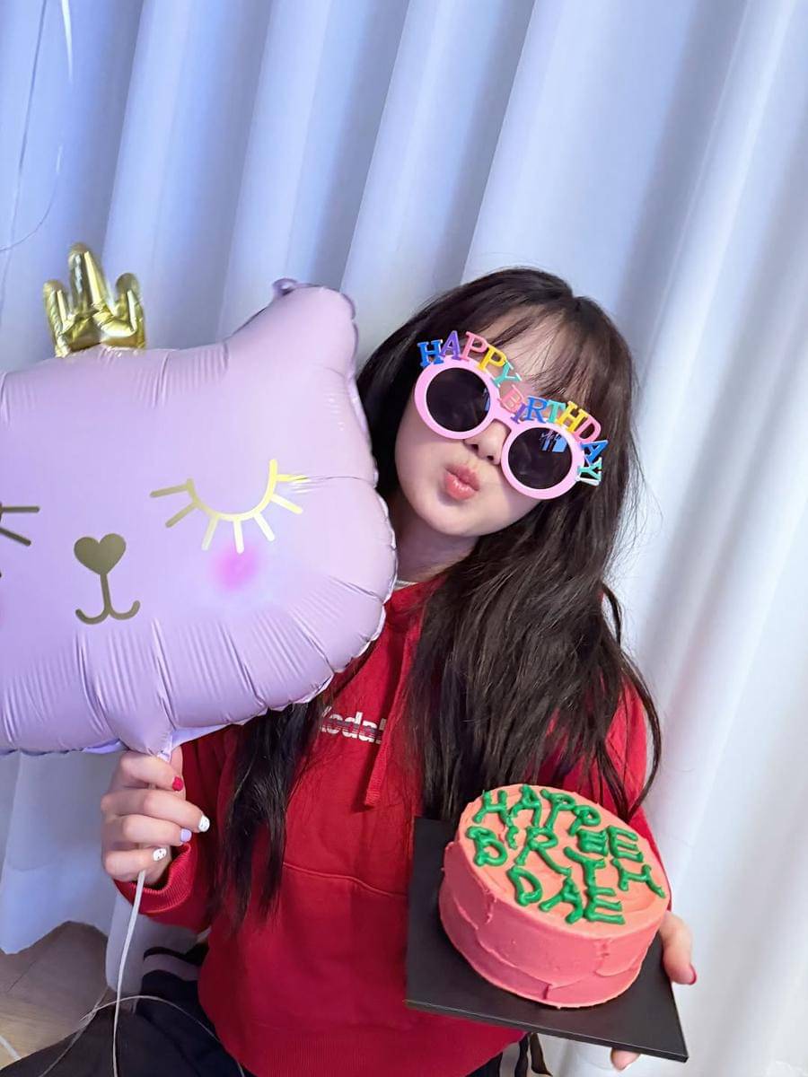 potret ulang tahun Kim Hye Yoon