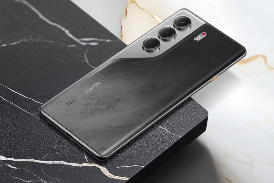 TECNO Camon 40 Pro 