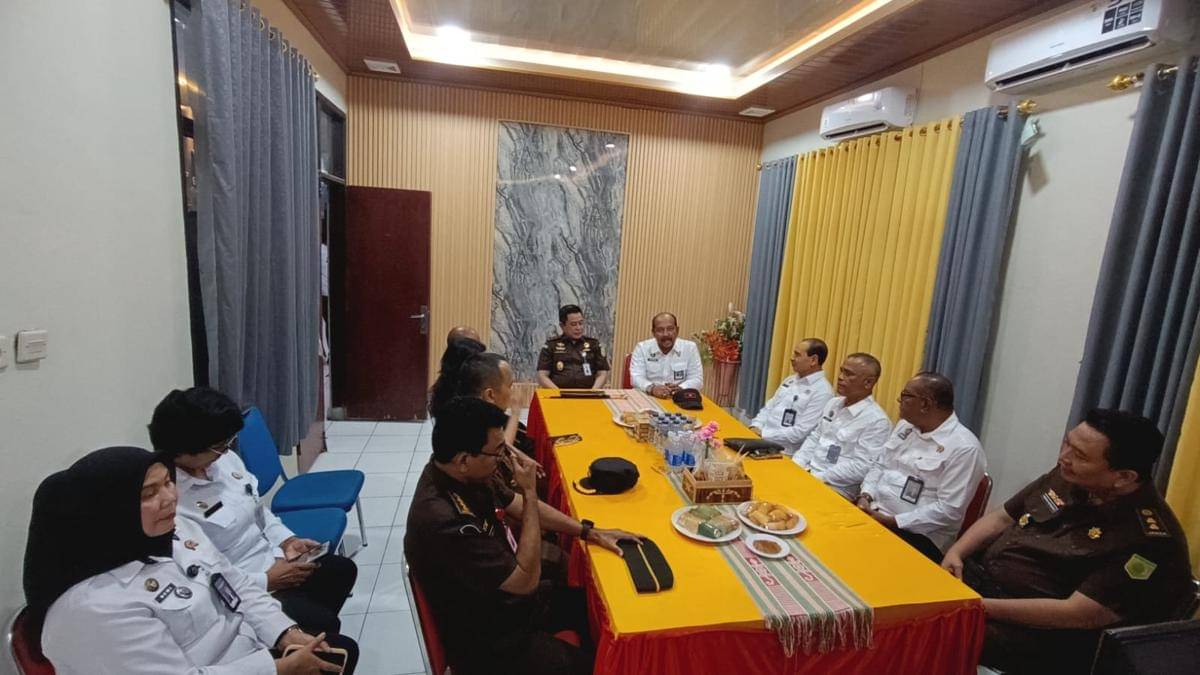 Pertemuan Kanwil Ditjenpas dan Kejati NTT untuk pengelolaan Rupbasan. (Dok Kejati NTT)