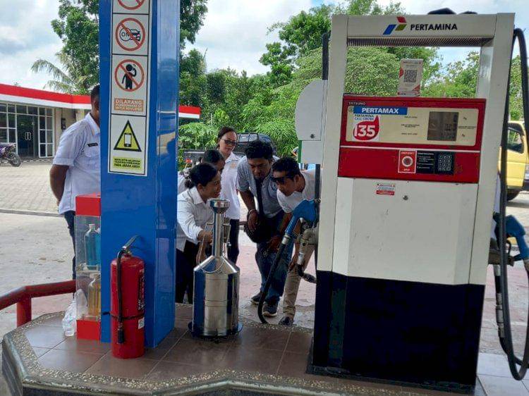 Polisi lakukan uji kualitas BBM di Pulau Timor. (Dok Polda NTT)