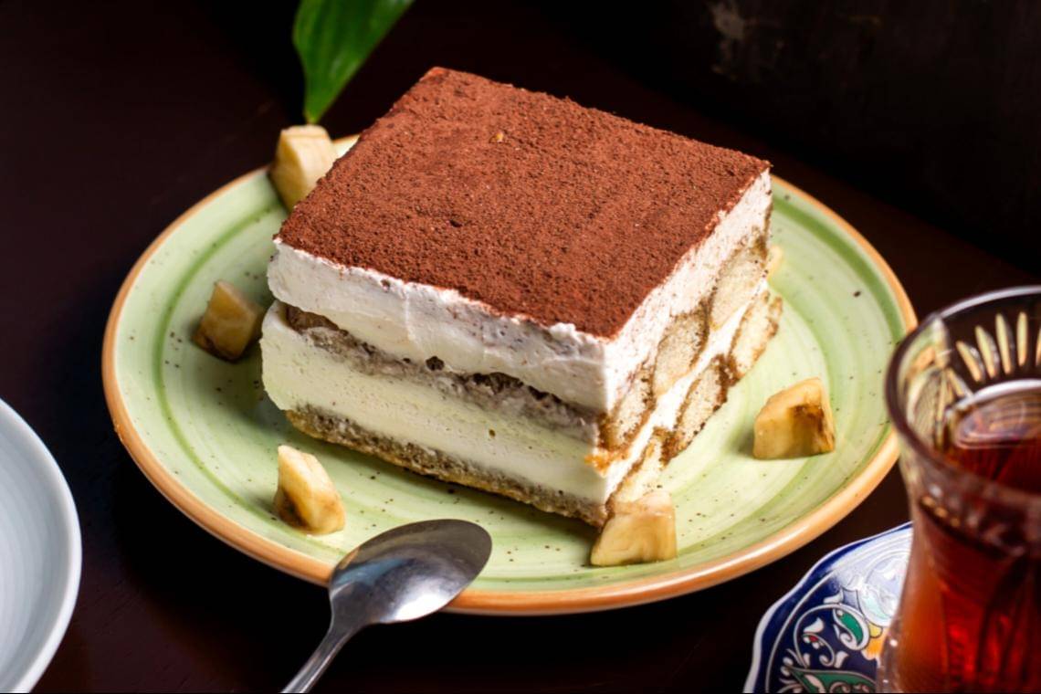 ilustrasi tiramisu vegetarian