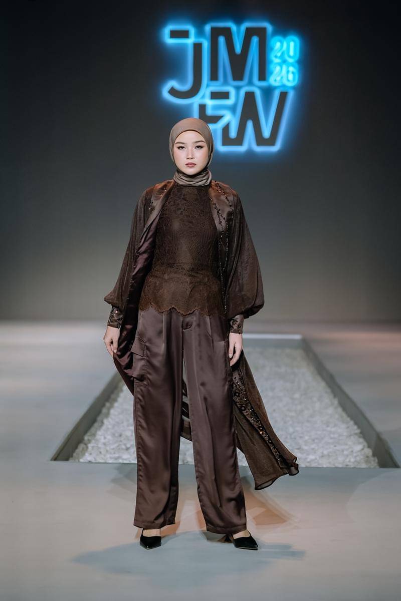 Koleksi Kudung “Noir” JMFW 2025