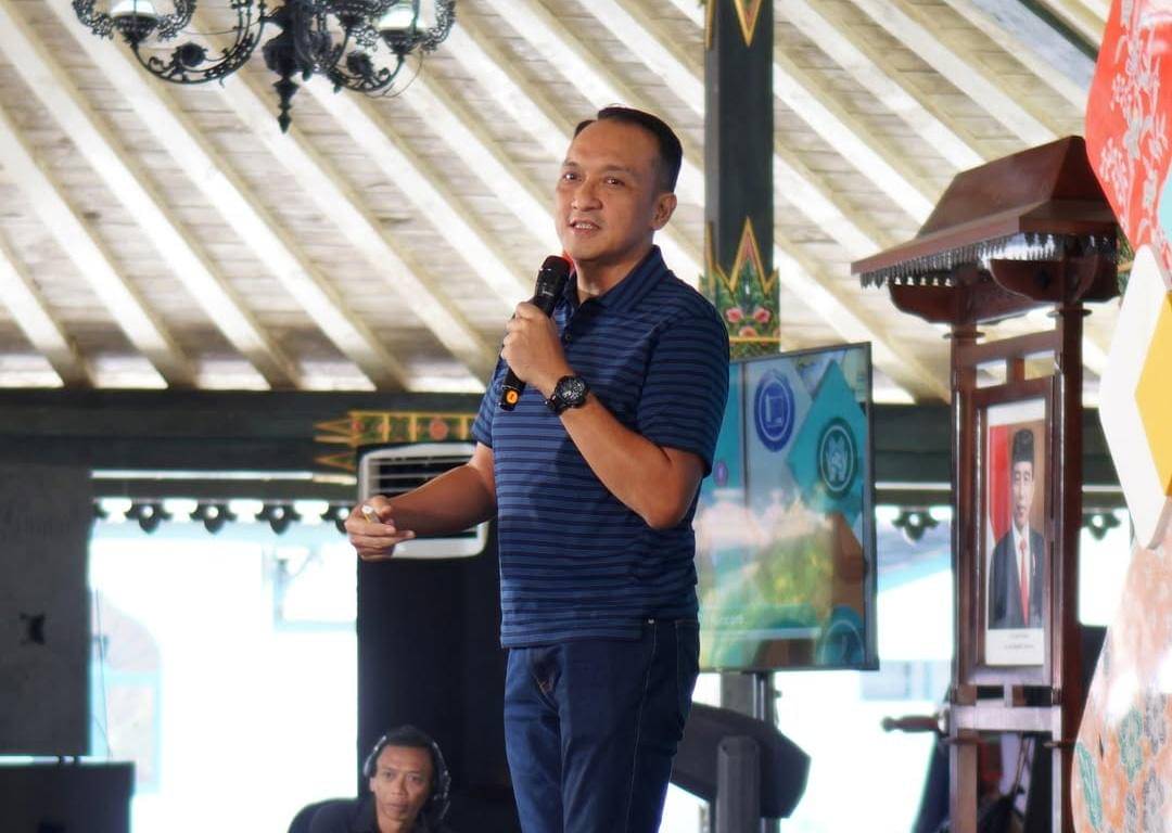 Eri Kuncoro, inisiator Yuk Tukoni