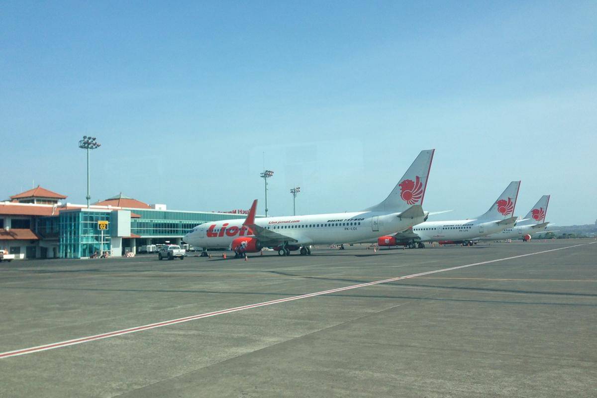 ilustrasi pesawat ke Bali 