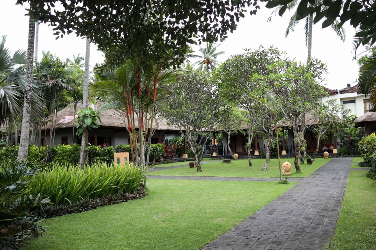ilustrasi penginapan di Bali 