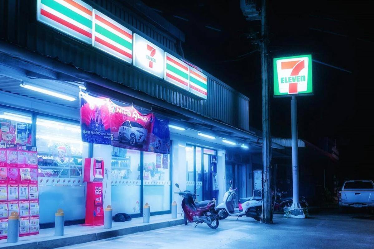 ilustrasi 7-Eleven di Thailand