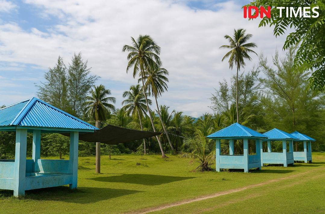 Pondok bersantai disekitar pantai Barus (Mangara Wahyudi)