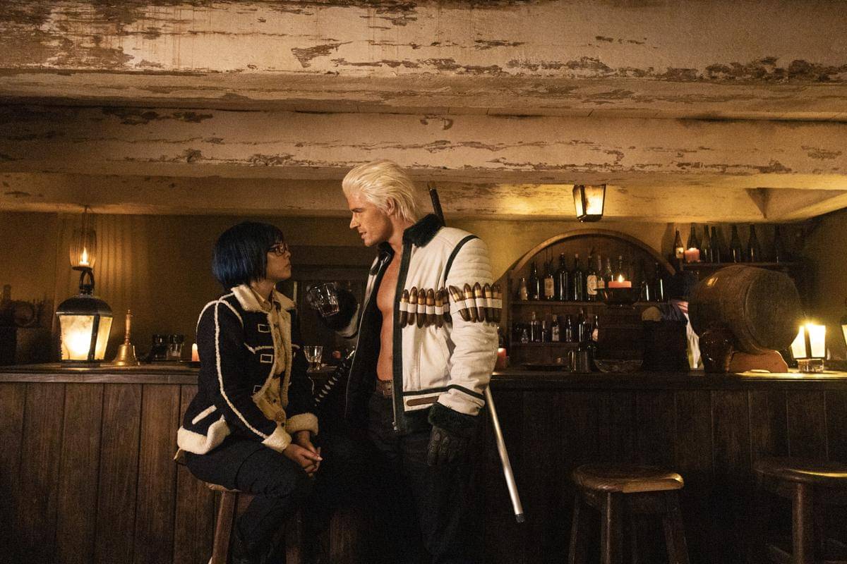 Tashigi Julia Rehwald dan Smoker One Piece Callum Kerr. (Dok. Netflix/One Piece)