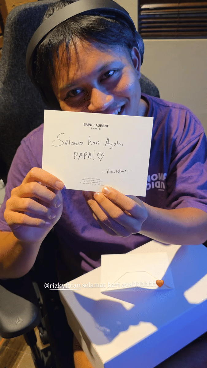 artis dapat kejutan Hari Ayah