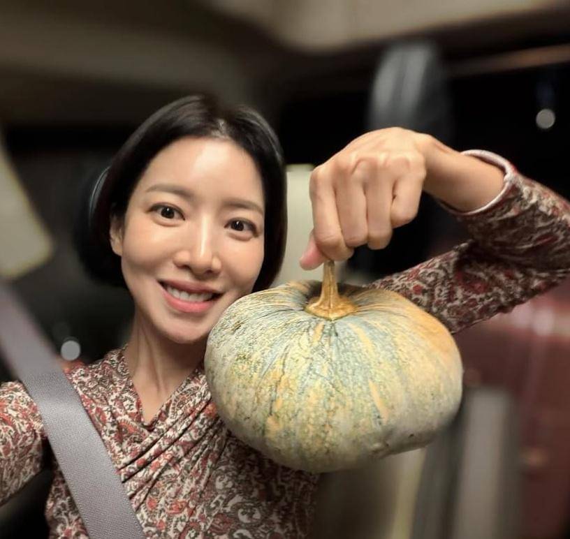 potret aktris Yoon Se Ah