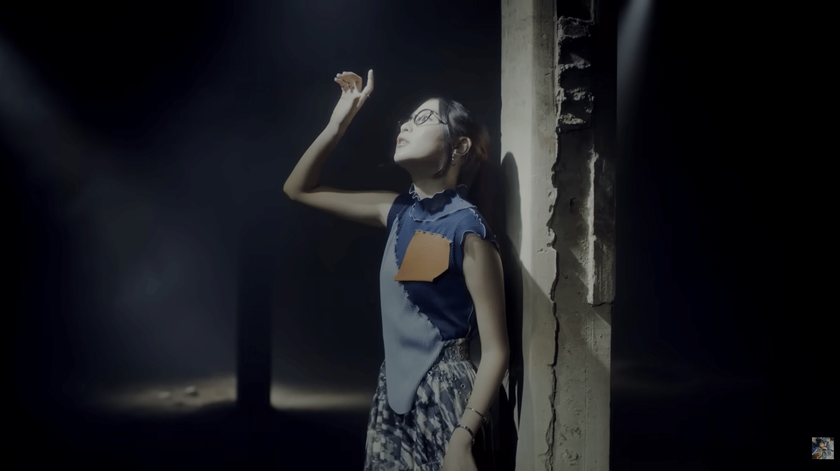 Cuplikan MV MindaRyn - Daylight