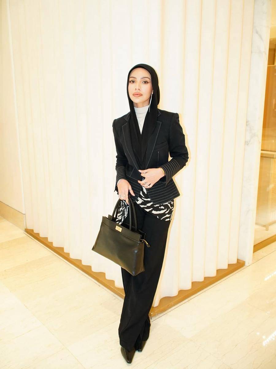 OOTD Blazer ala Khainina Khalil