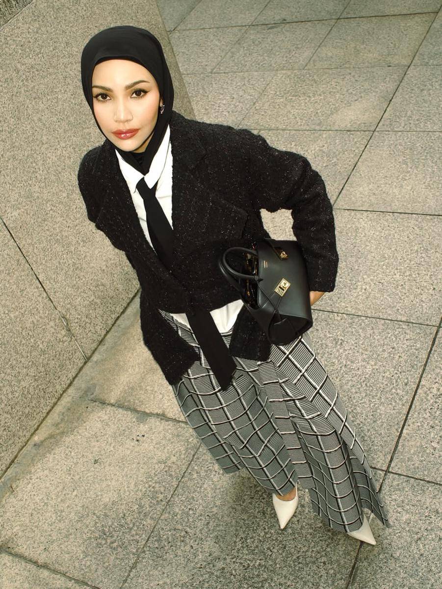 OOTD Blazer ala Khainina Khalil