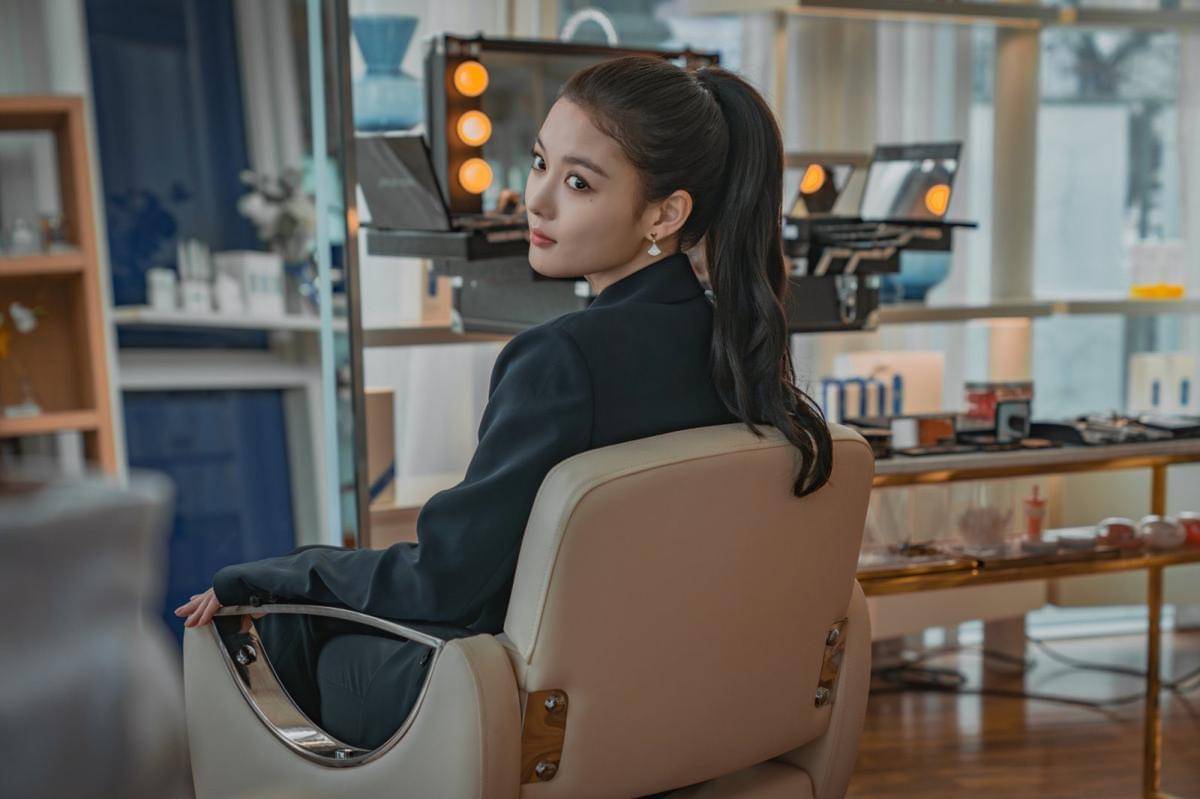 Kim Yoo Jung di Dear X