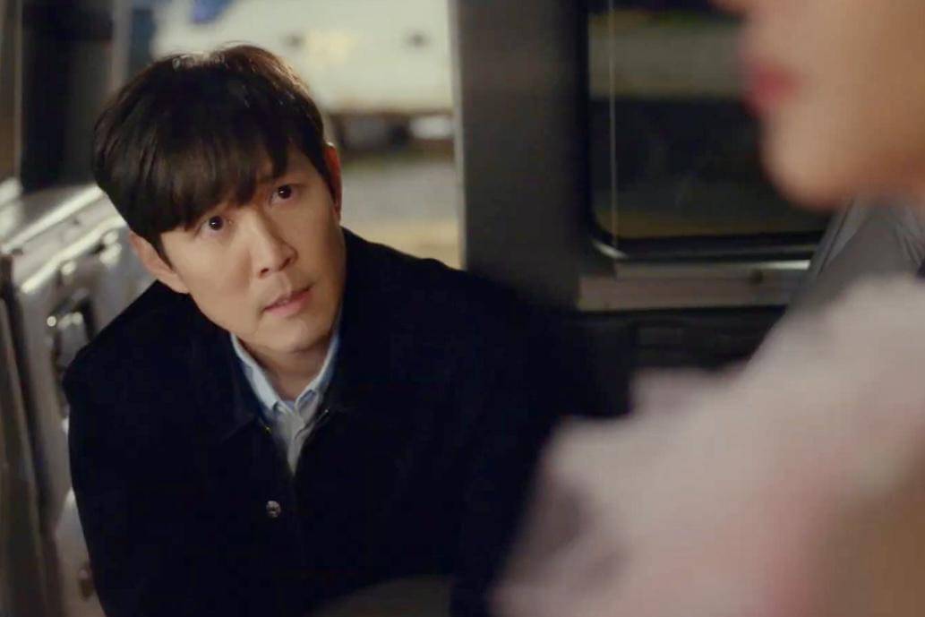 Lim Hyeon Jun (Lee Jung Jae) dan Kwon Se Na (Oh Yeon Seo) dalam drakor Nice to Not Meet You