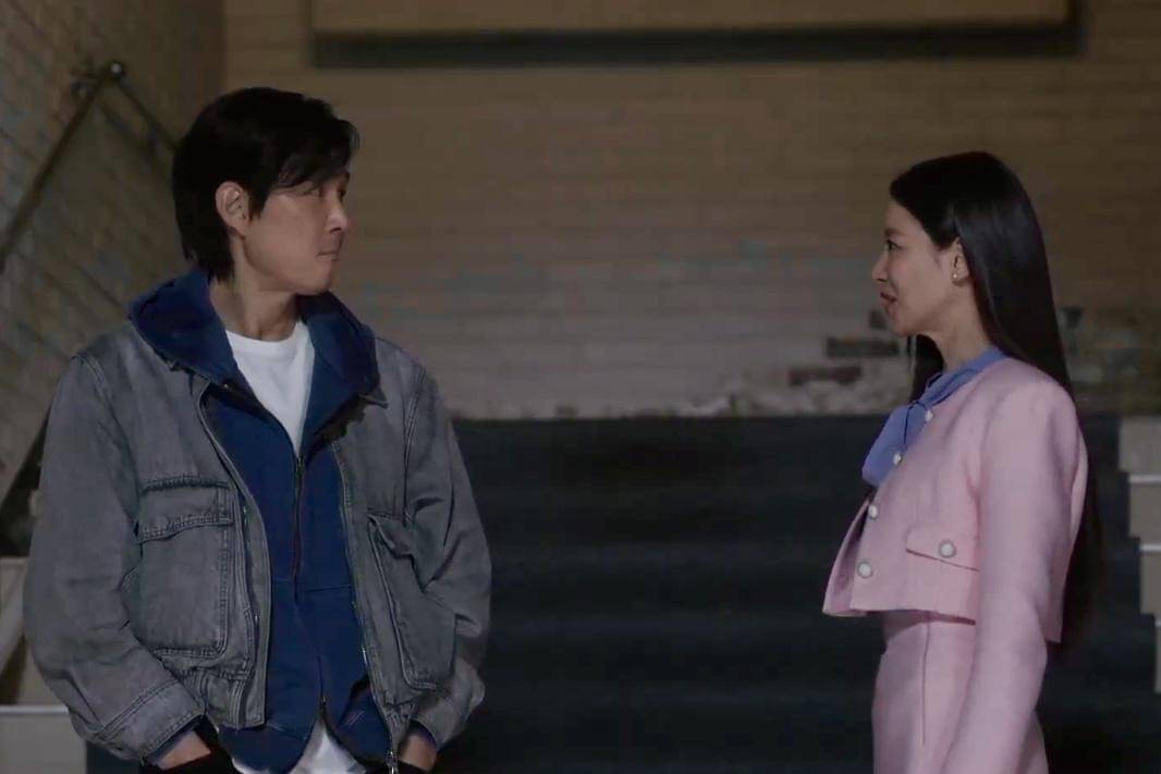 Lim Hyeon Jun (Lee Jung Jae) dan Kwon Se Na (Oh Yeon Seo) dalam drakor Nice to Not Meet You