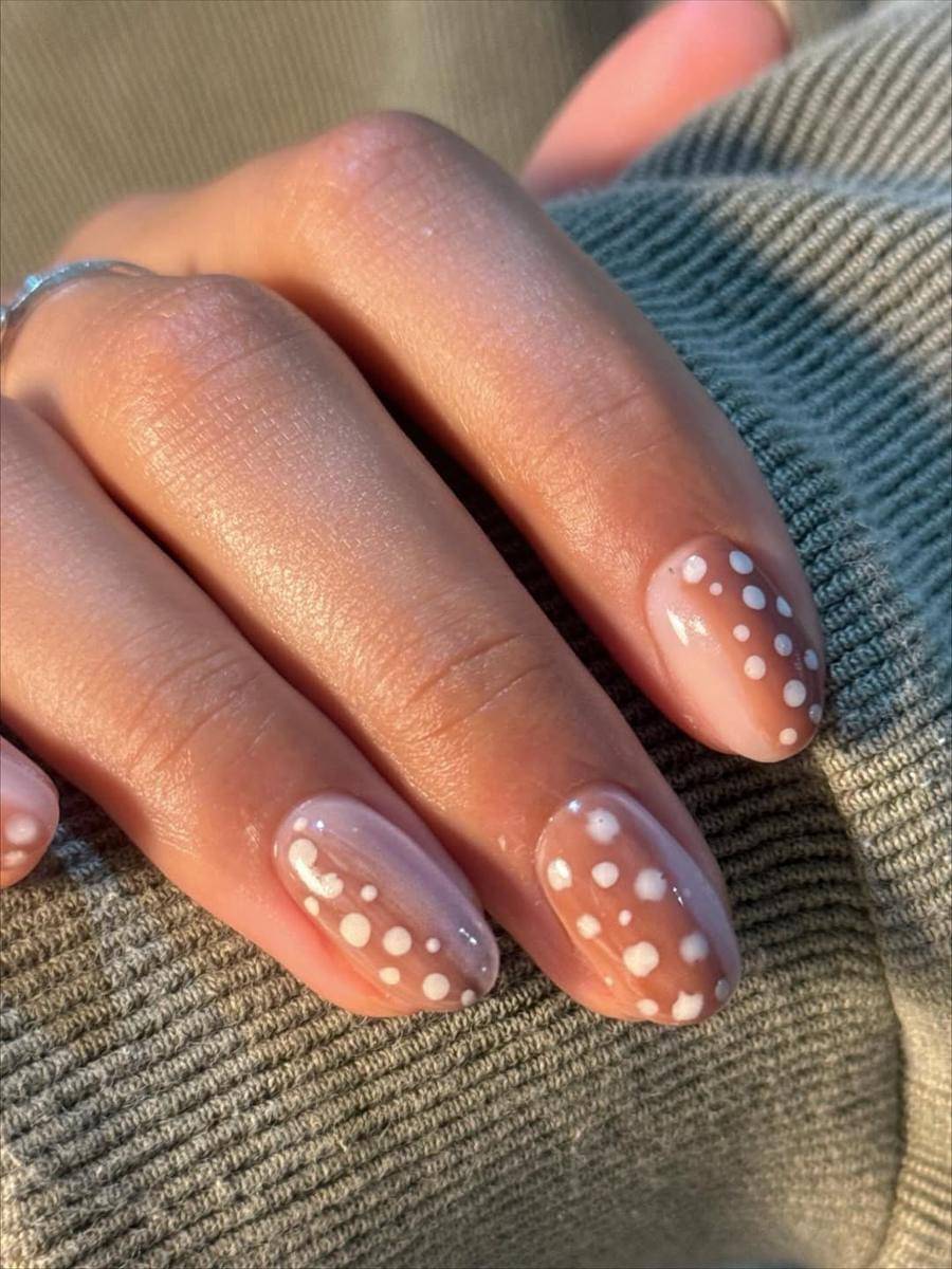 Ilustrasi Bambi Nails