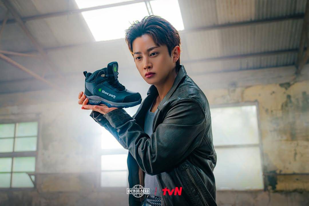 Wang Nam Mo (Kim Min Seok) dalam drakor Typhoon Family