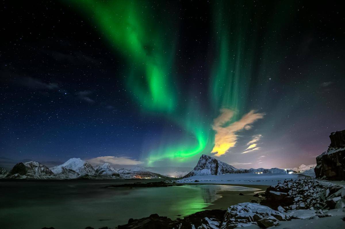 ilustrasi aurora borealis di Norwegia