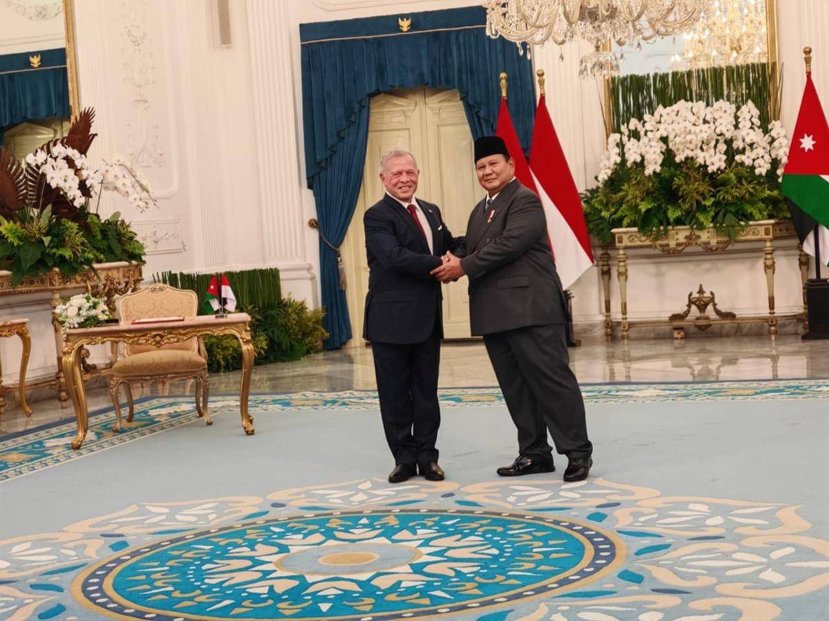 Raja Yordania Abdullah disambut hangat Prabowo