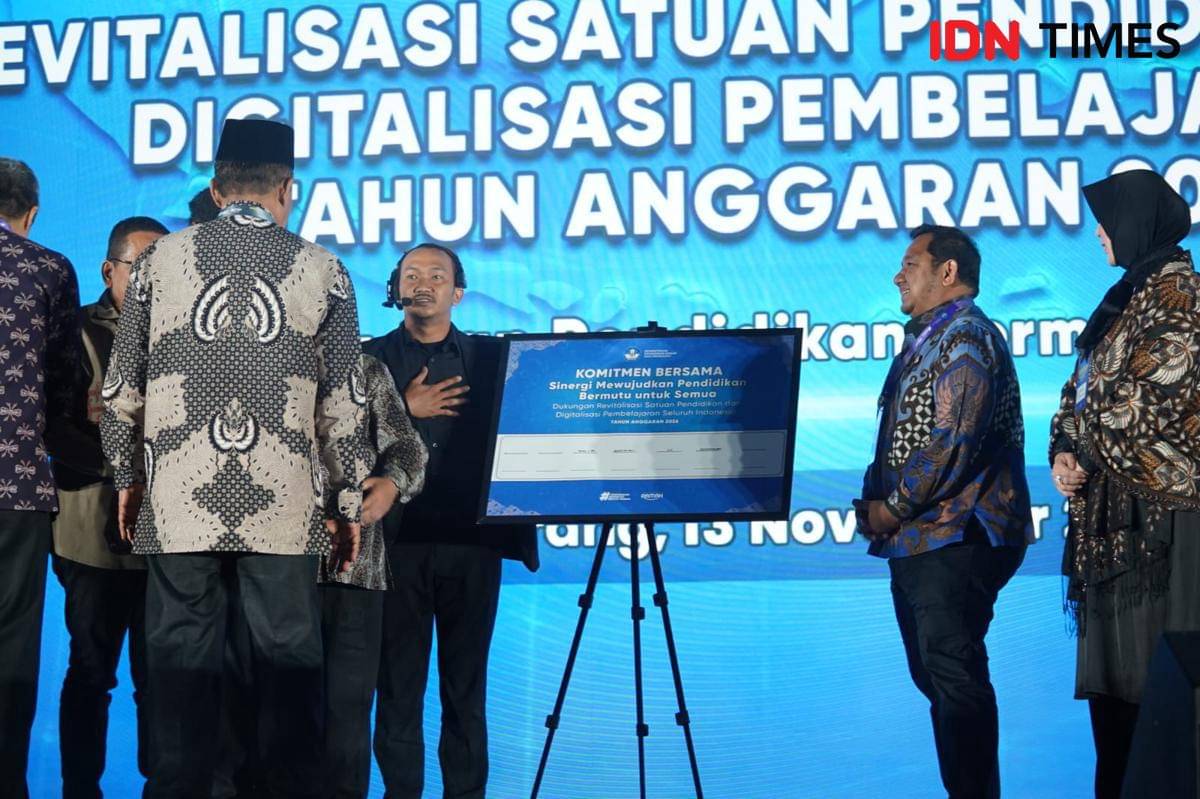 Revitalisasi Satuan Pendidikan dan Digitalisasi Pembelajaran Tahun 2026 