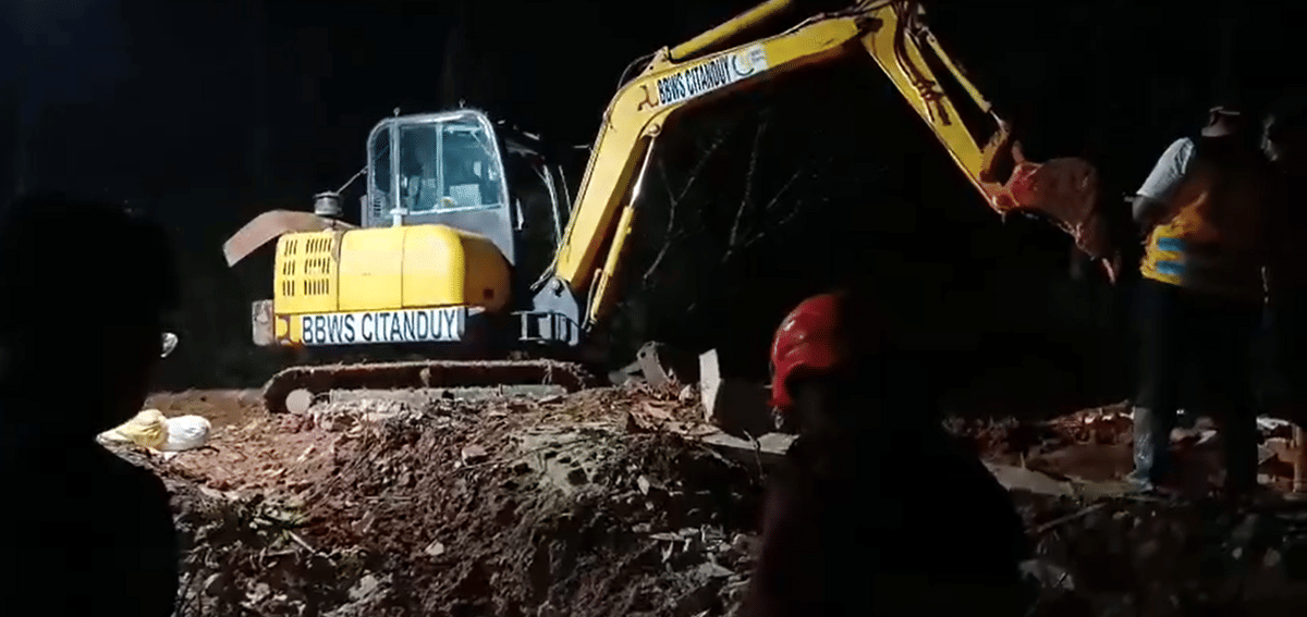 Cuplikan layar 2025-11-14 095645.png