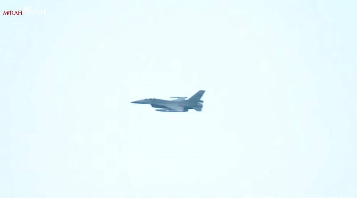 Jet Tempur F-16 Ikut Sambut Kedatangan Raja Yordania di Indonesia 