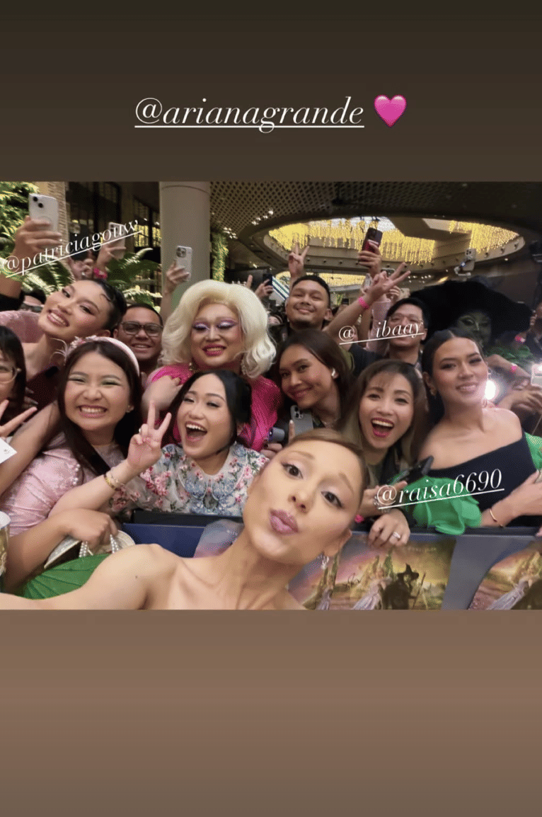 potret Patricia Gouw di premiere film Wicked: For Good Singapura