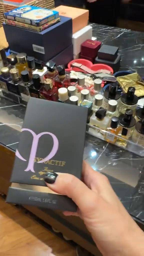 Koleksi parfum Luna Maya