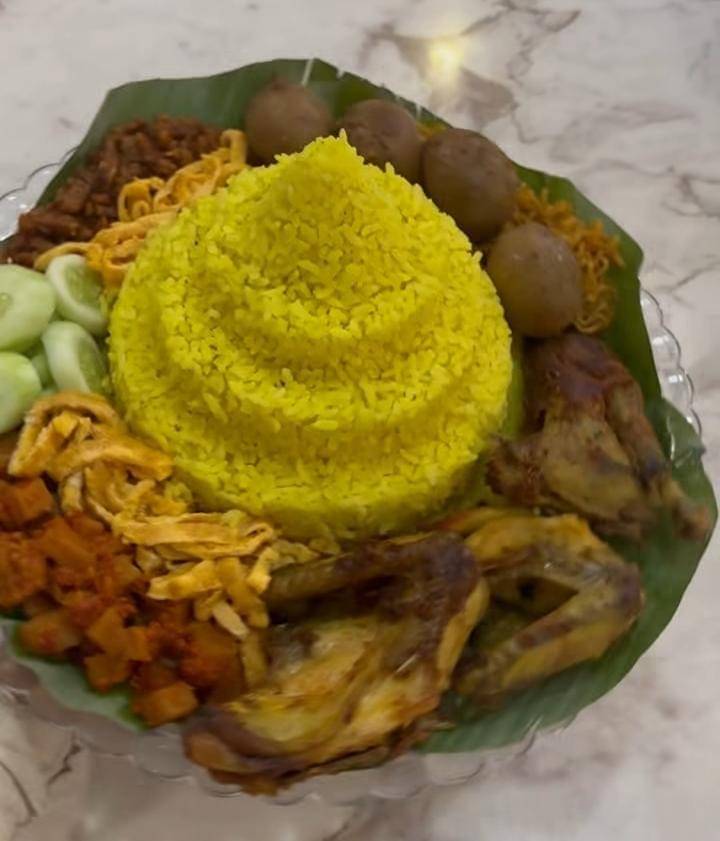 potret Donita siap kejutan ultah ke-10 untuk Vaga